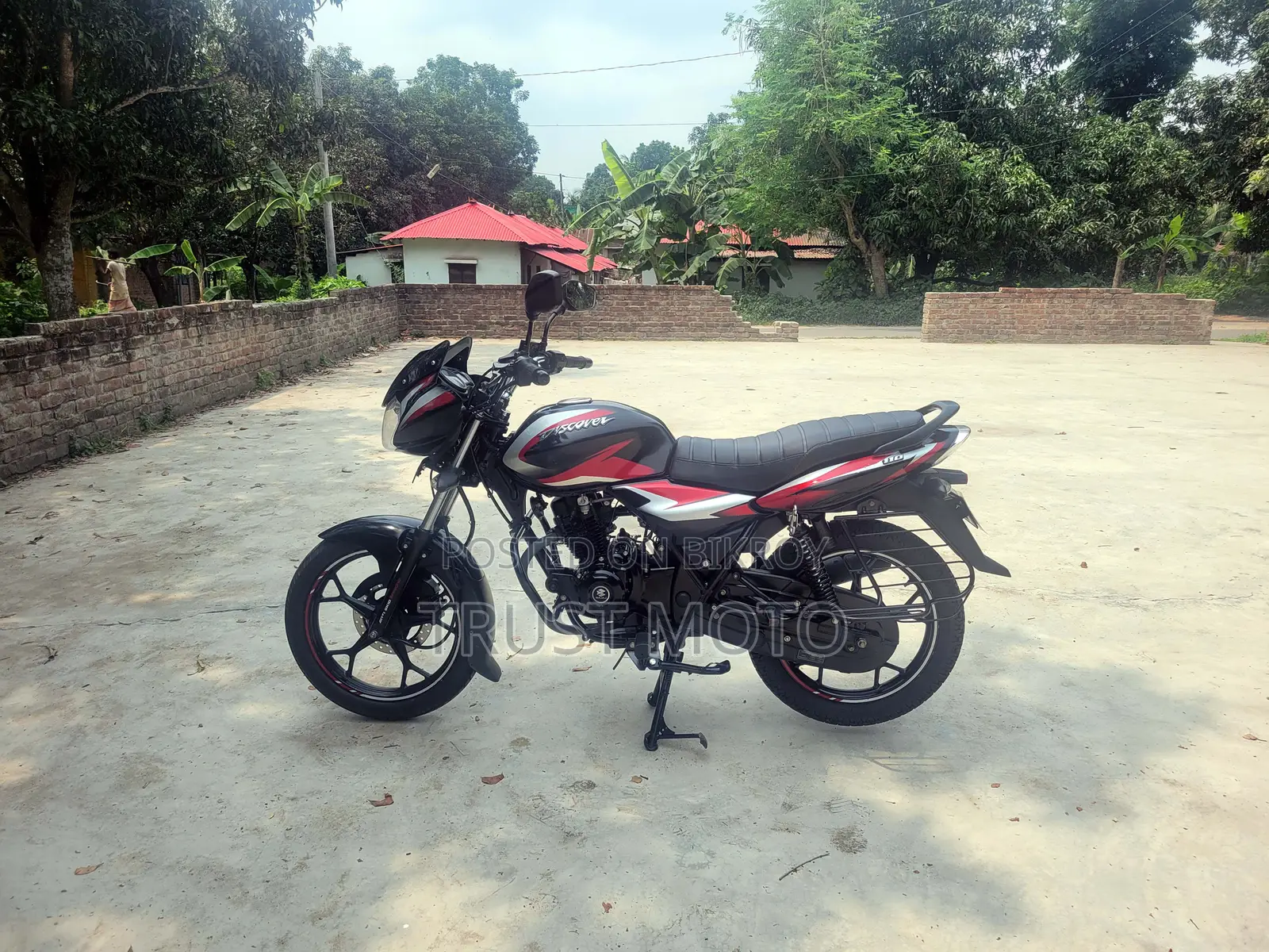 Bajaj Discover 110 2023 Black
