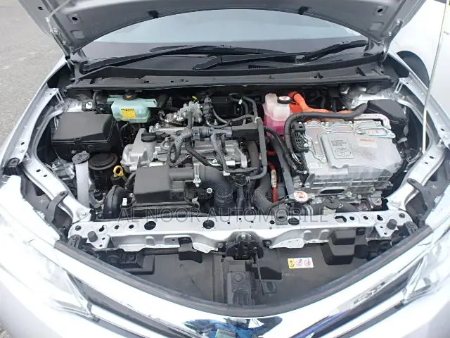 Toyota Axio 2021 Silver