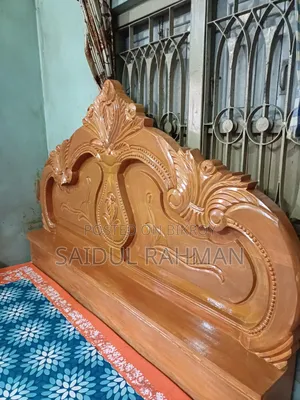 সেগুনের সেমি বক্স খাট কিং সাইজ ৬/৭ ফিট।