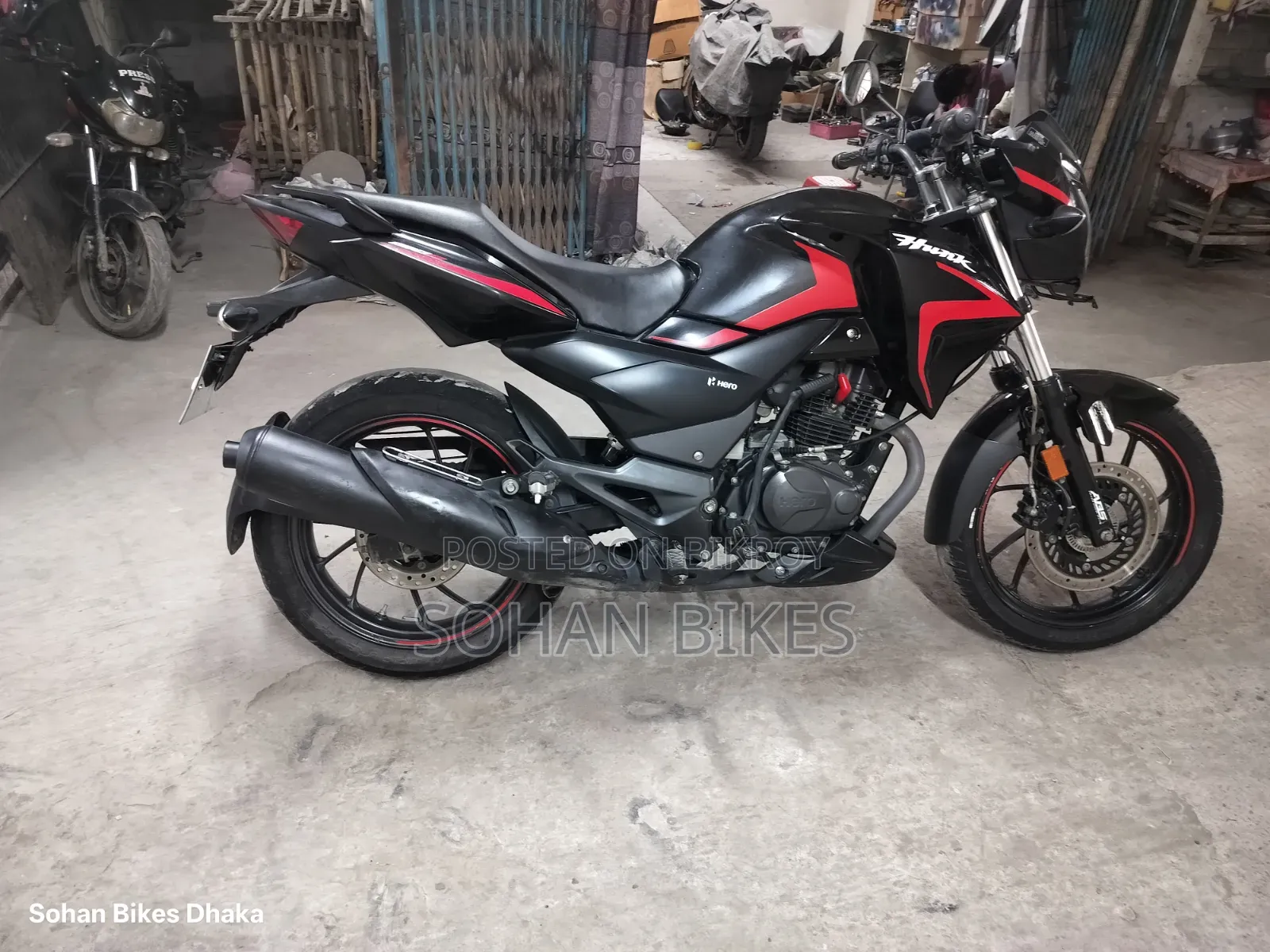 Hero Hunk 2023 Black