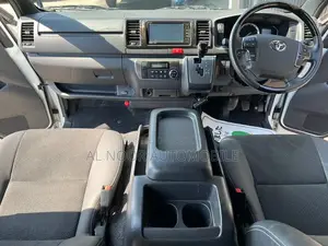 Toyota HiAce 2021 Black
