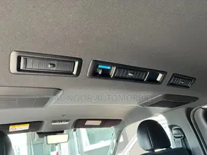 Toyota HiAce 2021 Black