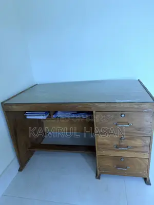 Table, 3 Drawer, Glass Top