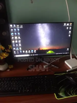 Velu Top 3 Month Used Monitor