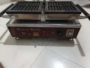Commercial Waffle Machine