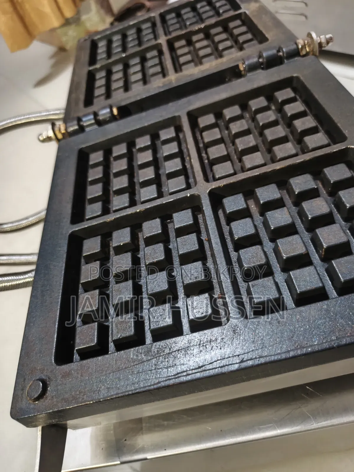 Commercial Waffle Machine