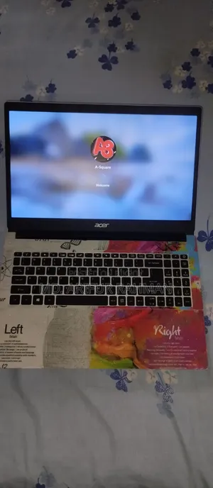 Laptop Acer Aspire 3 8GB AMD Ryzen 3 HDD+SSD 1T