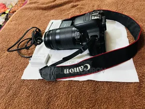 DSLR Camera