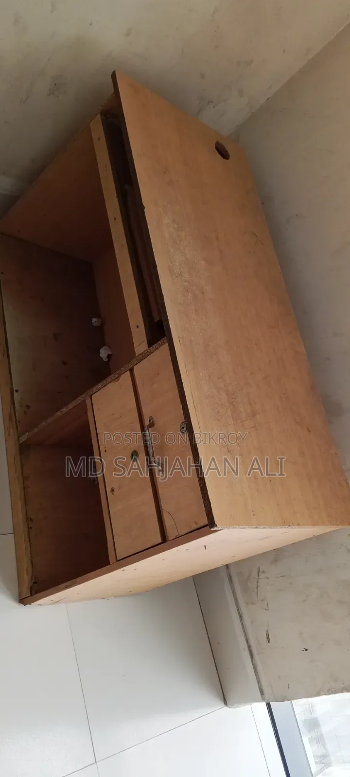 A Computer / Laptop Table