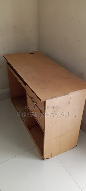 A Computer / Laptop Table
