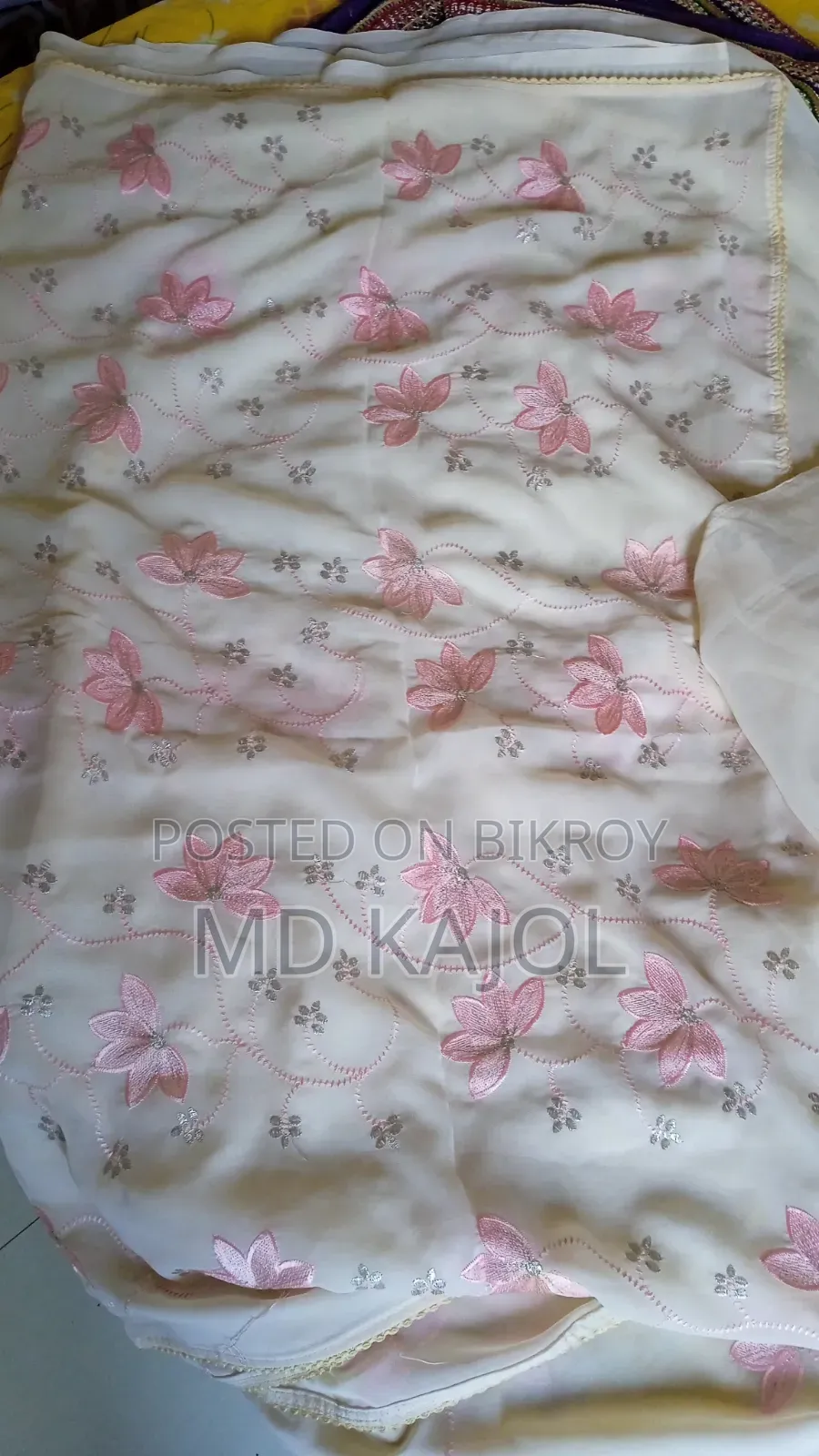 ইউকে বোরকা, শাড়ি, শার্ট