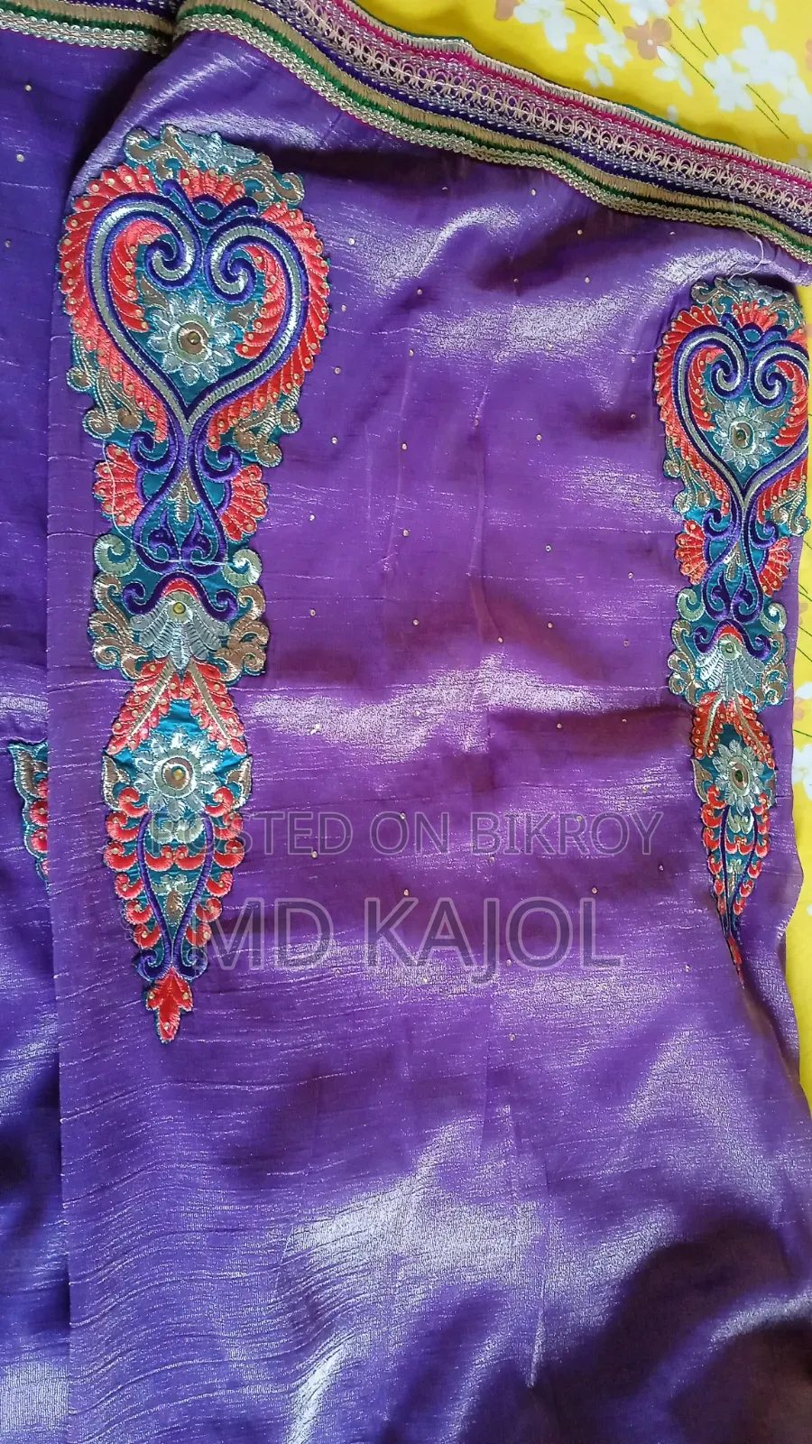 ইউকে বোরকা, শাড়ি, শার্ট