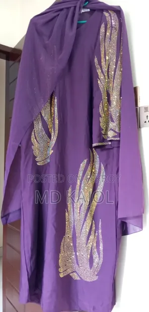ইউকে বোরকা, শাড়ি, শার্ট