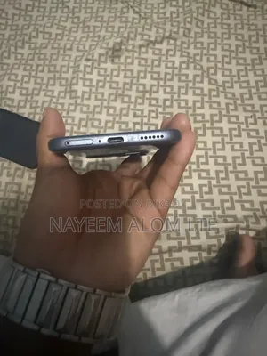 নতুন ইনফিনিক্স নোট এজ ১২৮ জিবি কালো