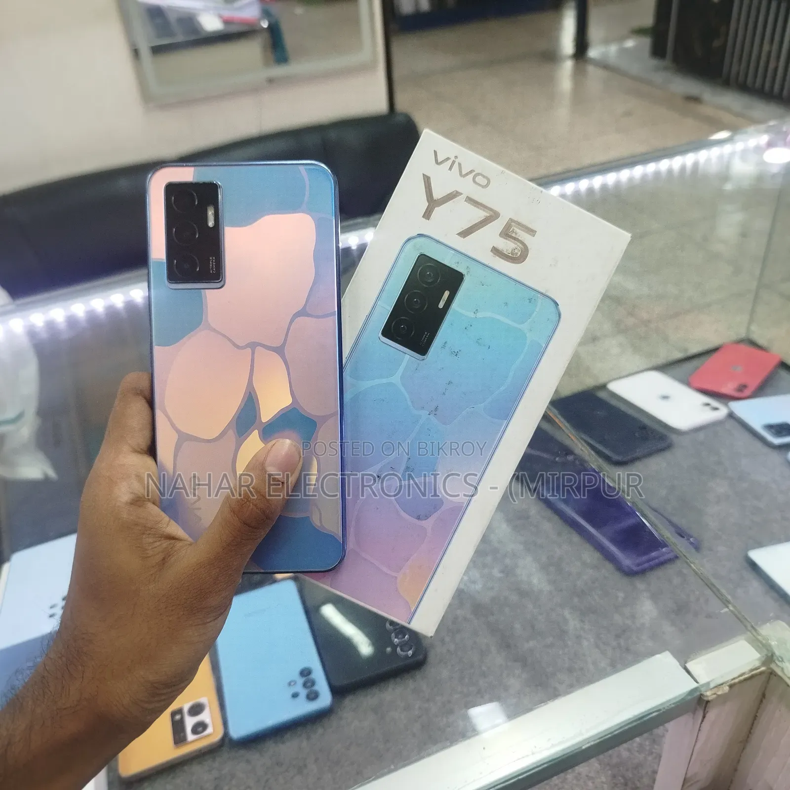 Vivo Y75 128 GB Blue