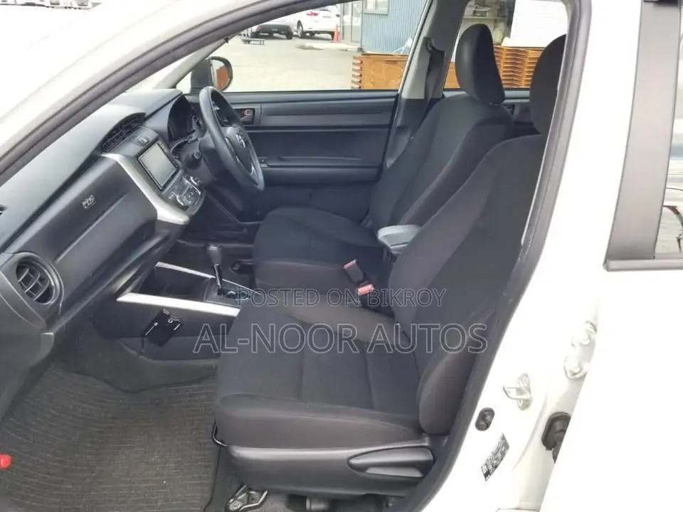 Toyota Corolla Fielder 2021 White