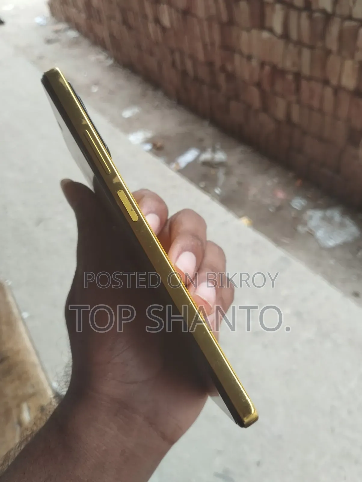 Mobile Phone 128 GB Yellow