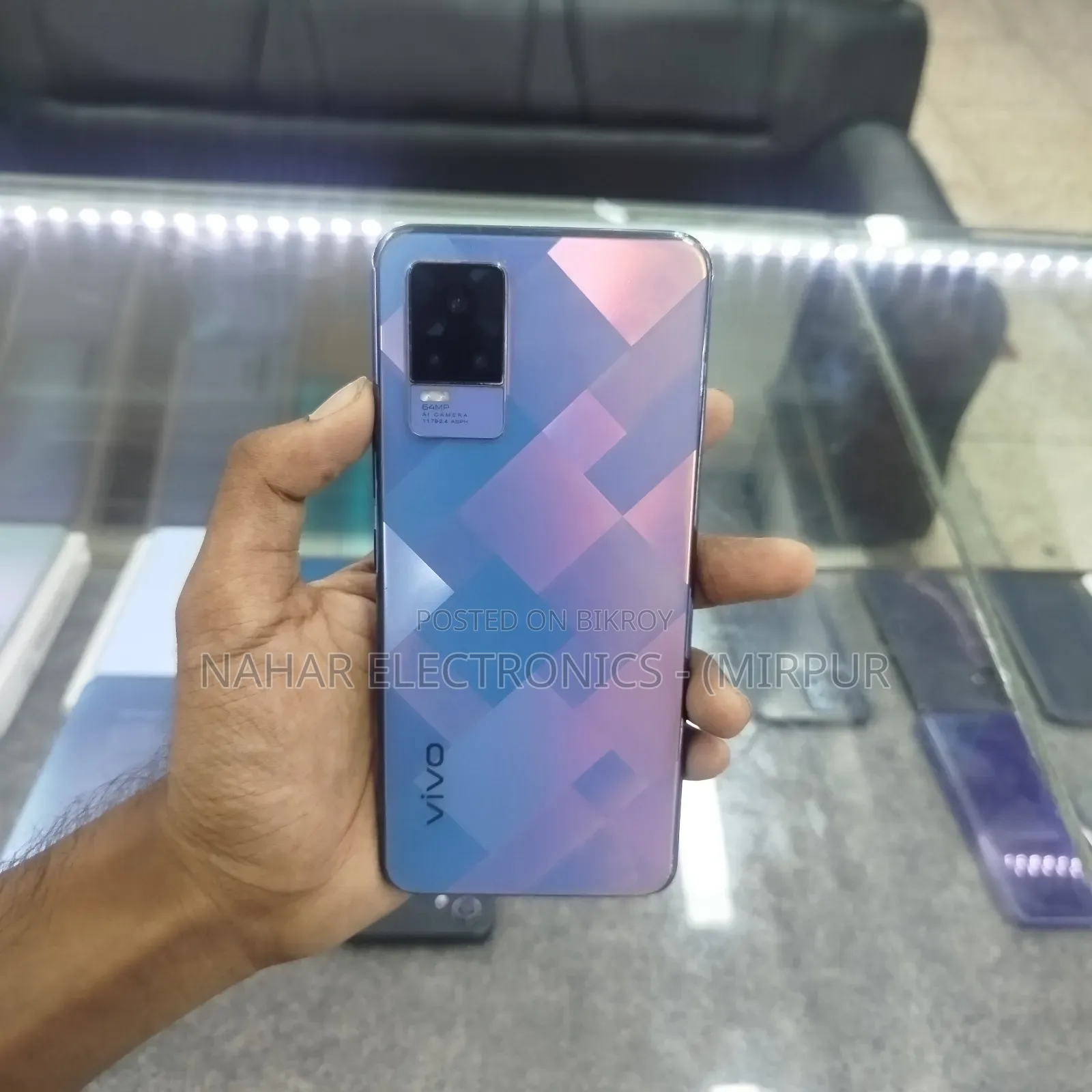Vivo Y73 64 GB Gray