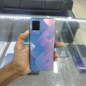 Vivo Y73 64 GB Gray