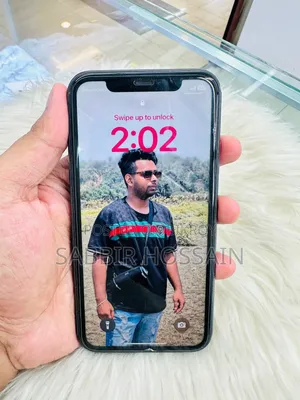 অ্যাপল আইফোন ১১ ৬৪ জিবি কালো