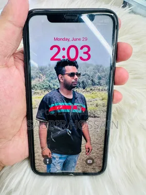 অ্যাপল আইফোন ১১ ৬৪ জিবি কালো
