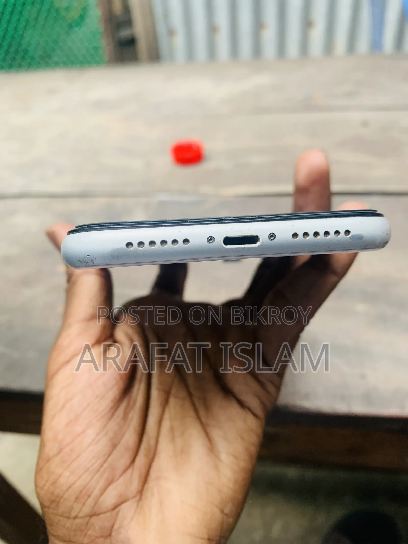 Apple iPhone XR 64 GB White