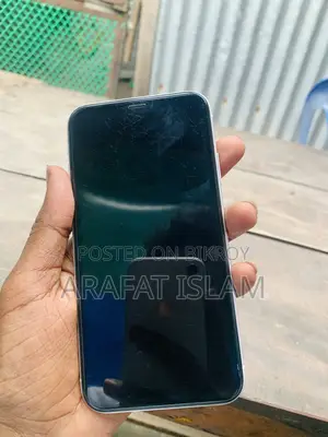 Apple iPhone XR 64 GB White