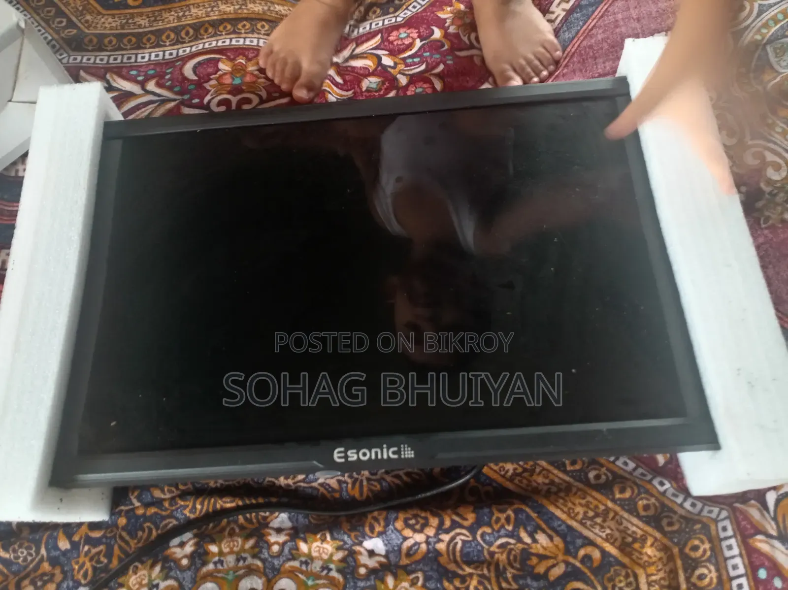 Esonic LED Monitor