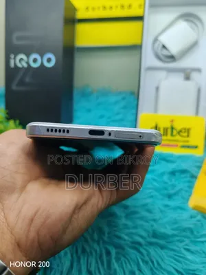 iQOO Z10 256 GB White