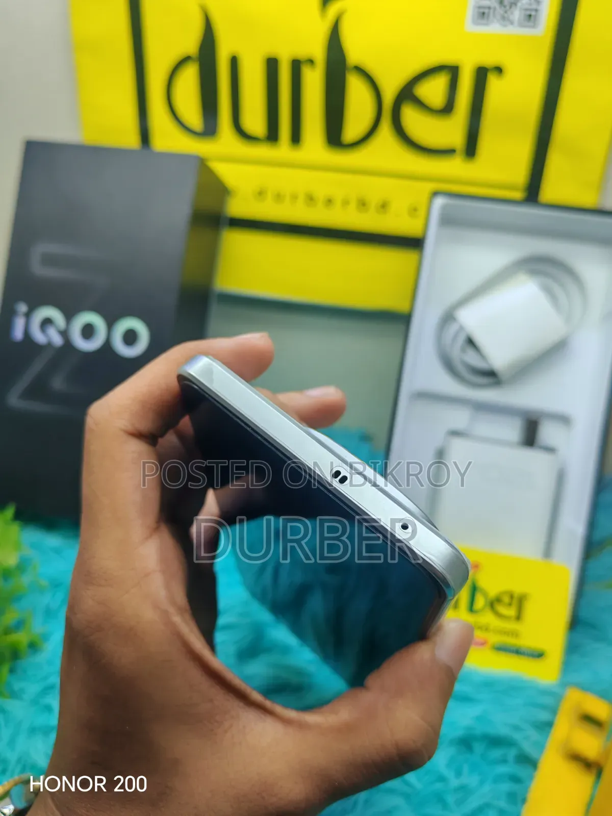 iQOO Z10 256 GB White