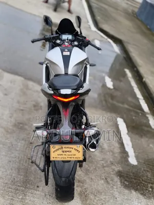Suzuki Gixxer SF FI 2023 Silver