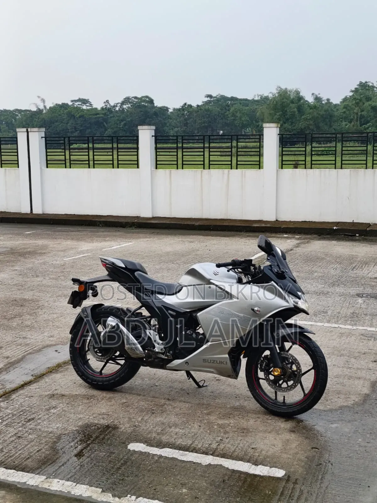 Suzuki Gixxer SF FI 2023 Silver