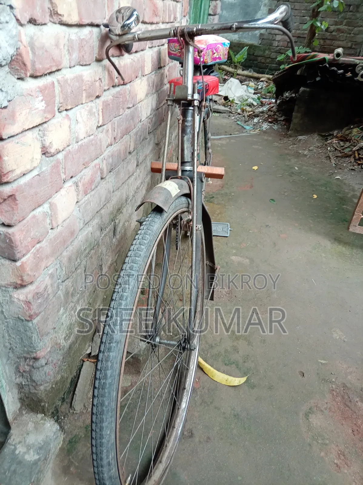 ঠিকানা বৈকালি, আদ্দীন হাসপাতালের পিছনে, পালপাড়া। কিনতে চাইলে ফোন দিন