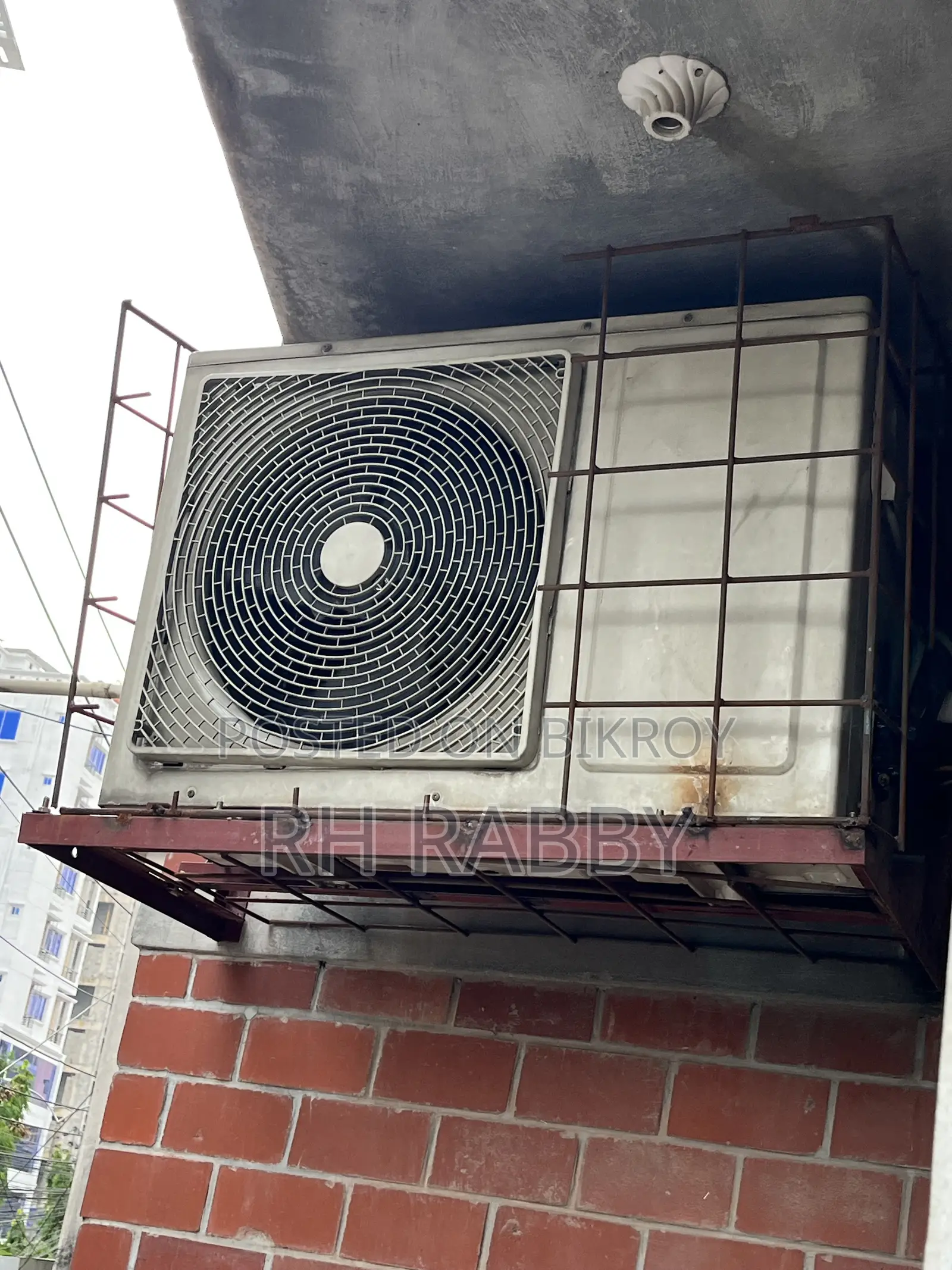Carrier AC 2 Ton