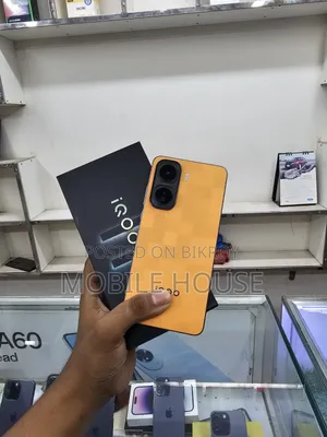 iQOO Neo11 256 GB Rose Gold