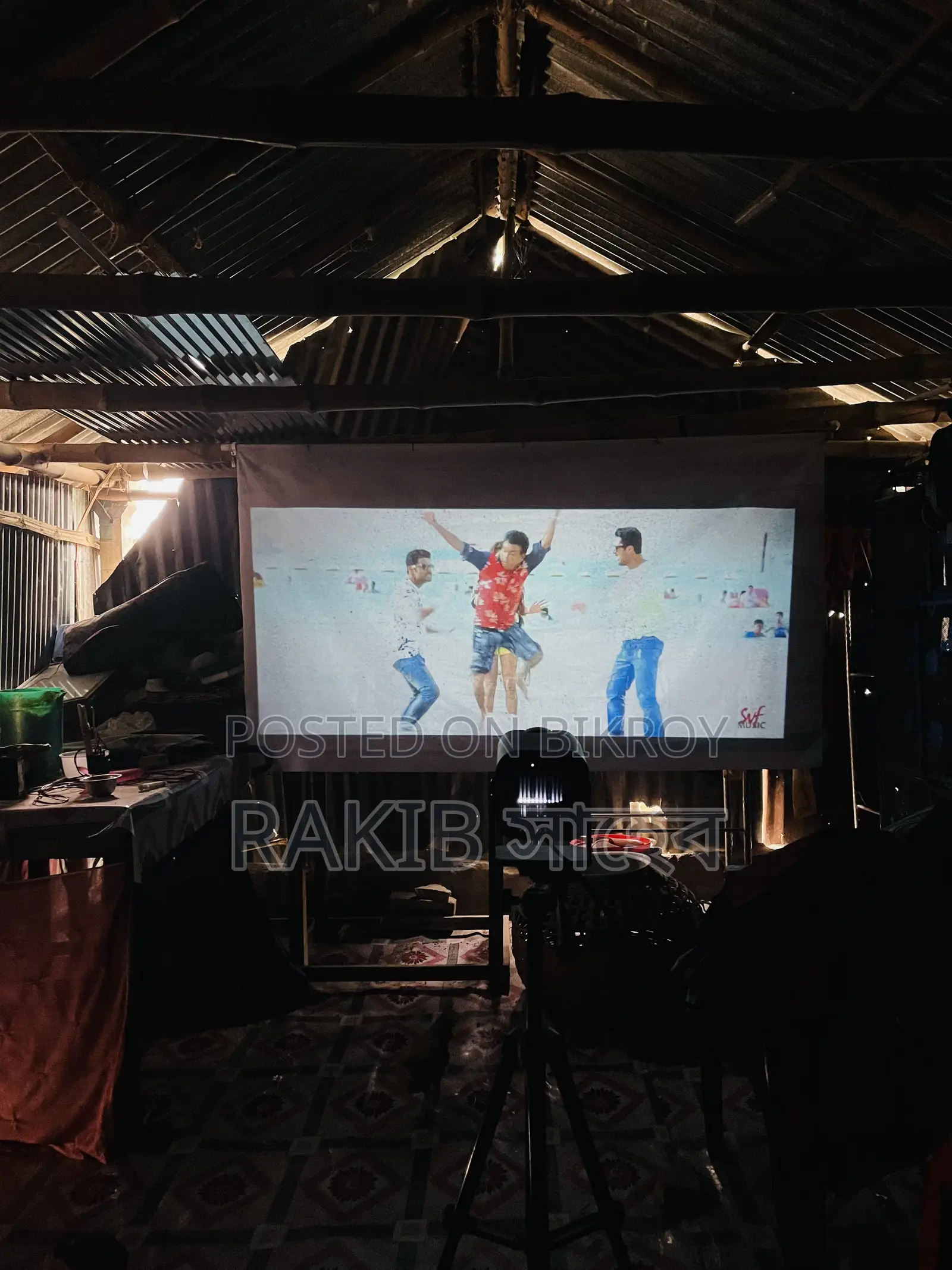 Projector For Sell +100inc Alr Screen