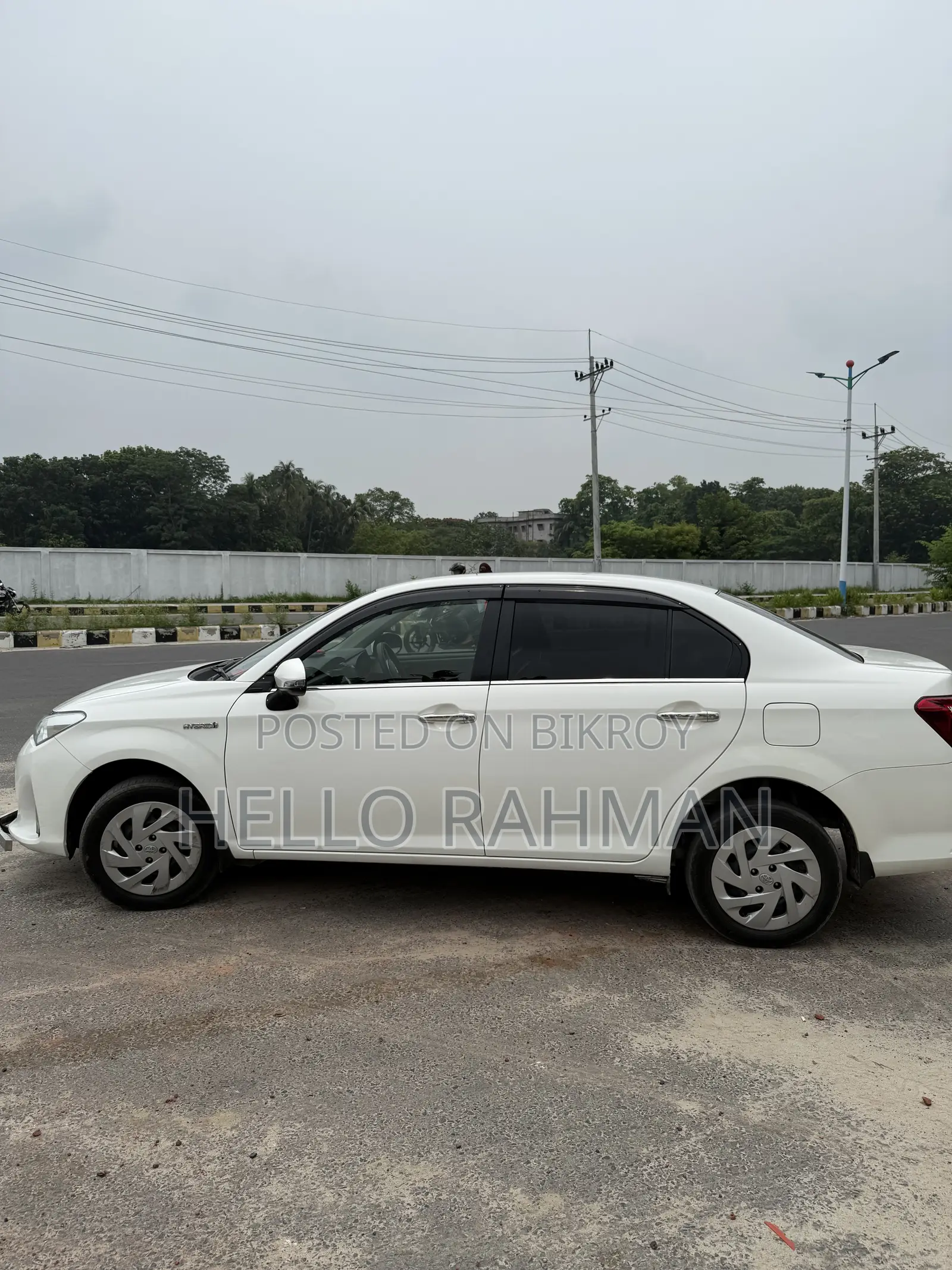 Toyota Axio 1.5 Hybrid 2WD 2019 White