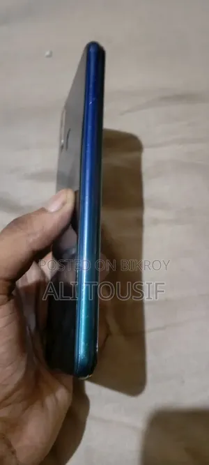 Vivo Y15 64 GB Blue