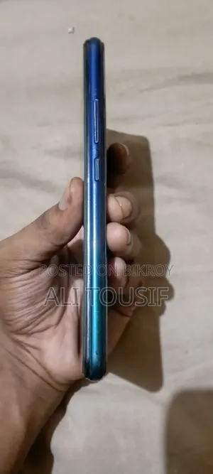 Vivo Y15 64 GB Blue