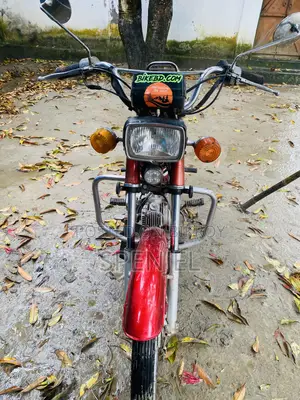 Honda 2003 Red