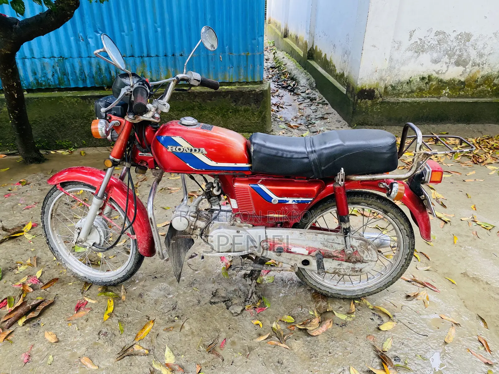 Honda 2003 Red