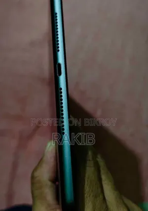 অ্যাপল আইপ্যাড ১০.২ (২০২০) ওয়াই-ফাই ১২৮ জিবি কালো