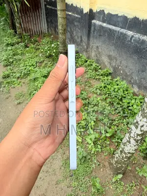 স্যামসাং গ্যালাক্সি এ৩৫ ২৫৬ জিবি সাদা