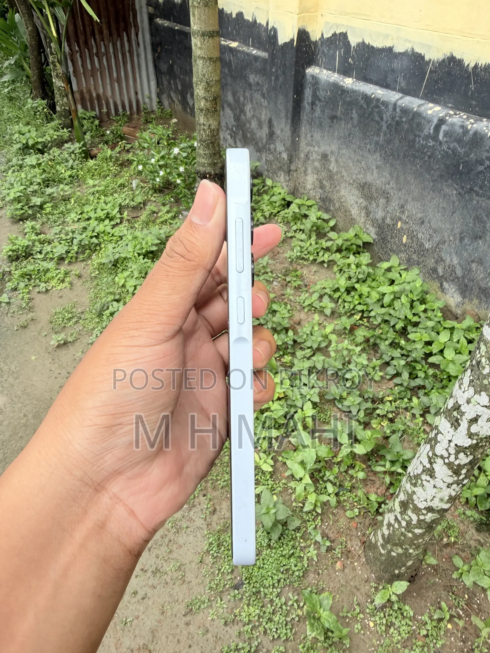 স্যামসাং গ্যালাক্সি এ৩৫ ২৫৬ জিবি সাদা