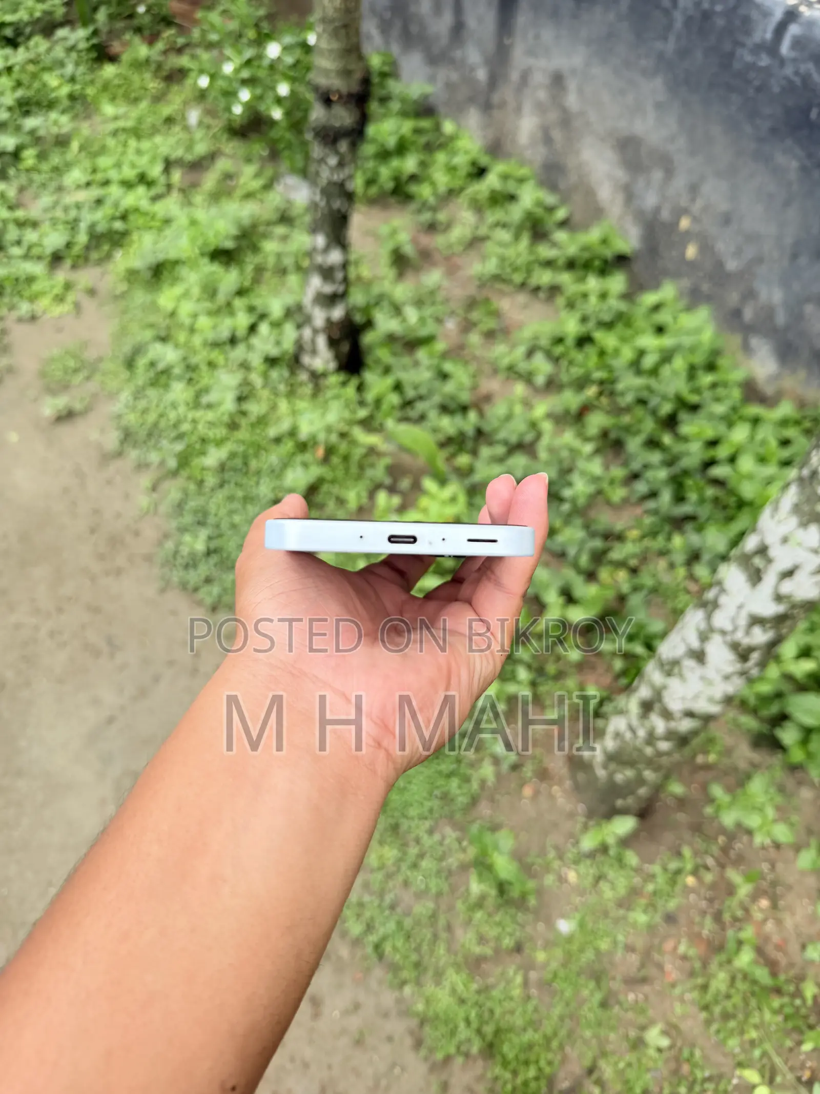 স্যামসাং গ্যালাক্সি এ৩৫ ২৫৬ জিবি সাদা