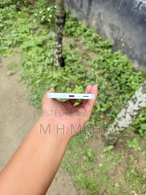 স্যামসাং গ্যালাক্সি এ৩৫ ১২৮ জিবি সাদা