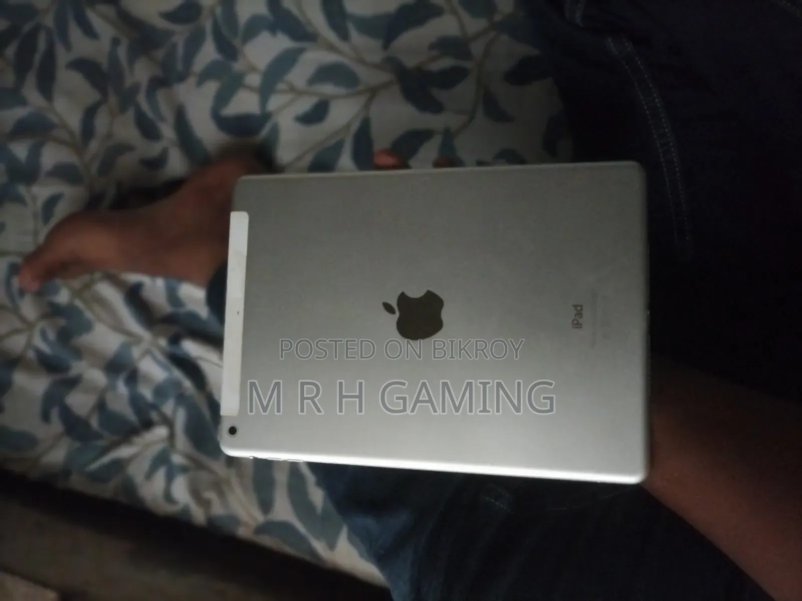 Apple iPad Air 32 GB Gray