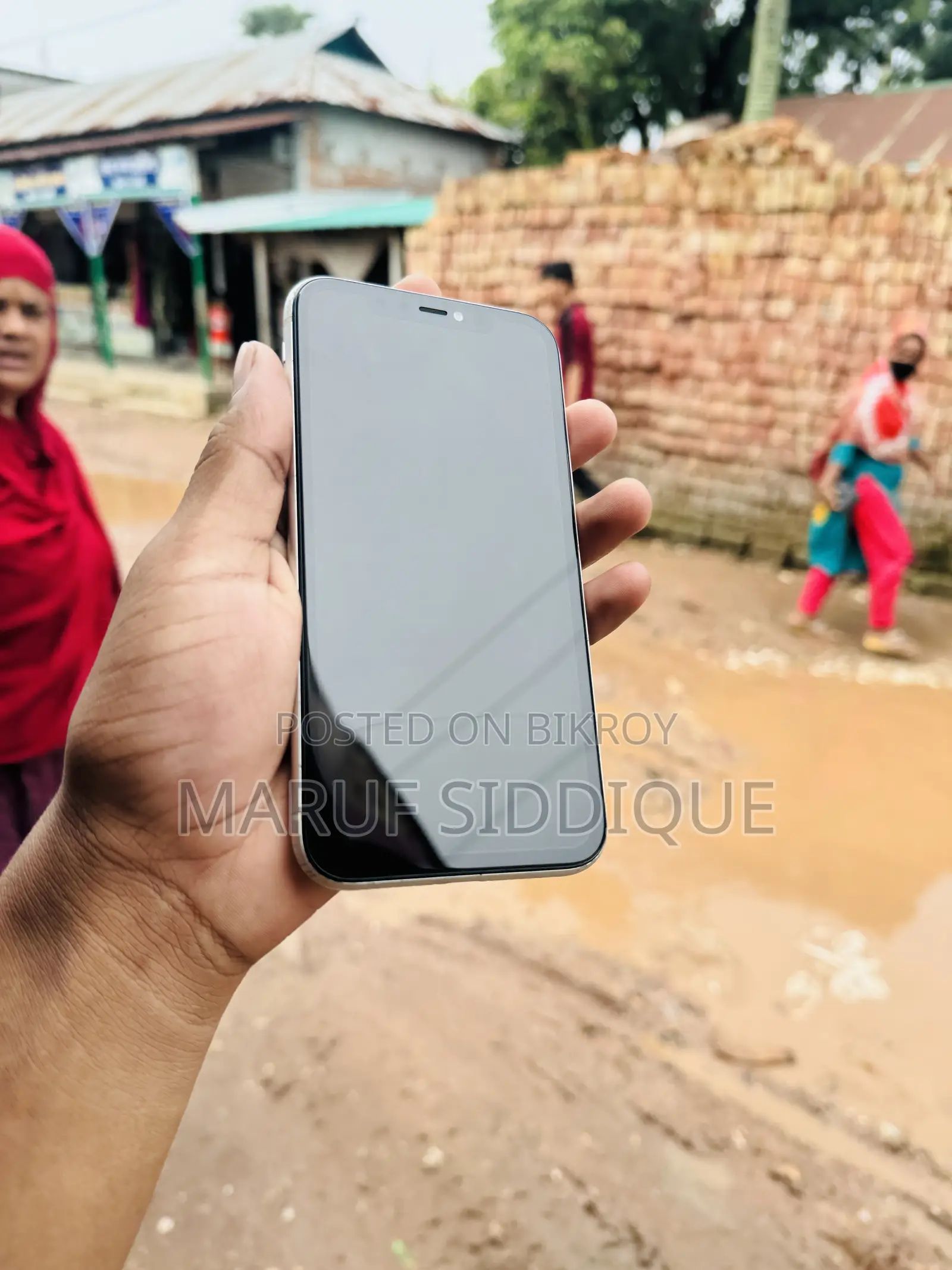 অ্যাপল আইফোন ১১ ১২৮ জিবি সাদা