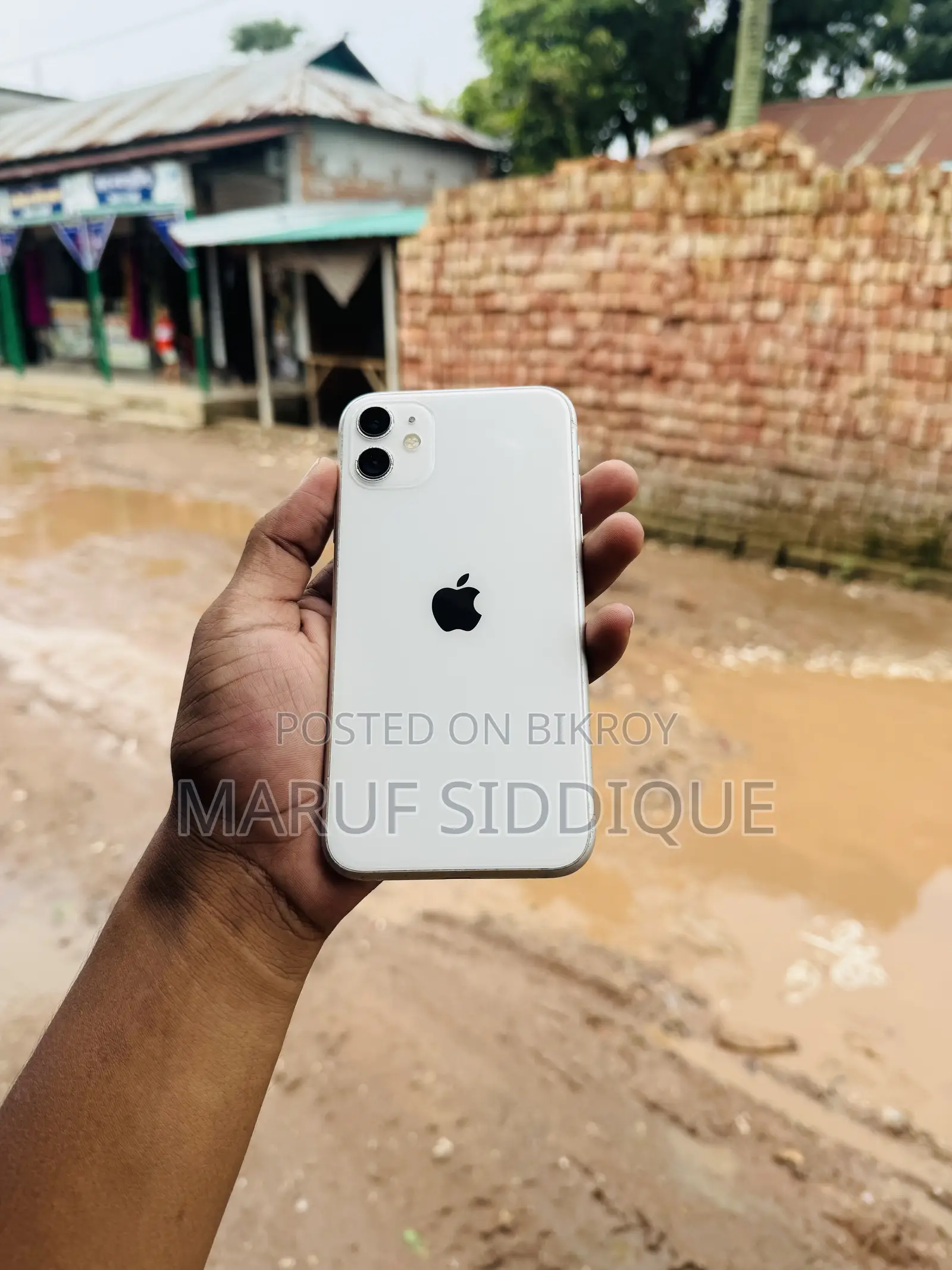 অ্যাপল আইফোন ১১ ১২৮ জিবি সাদা