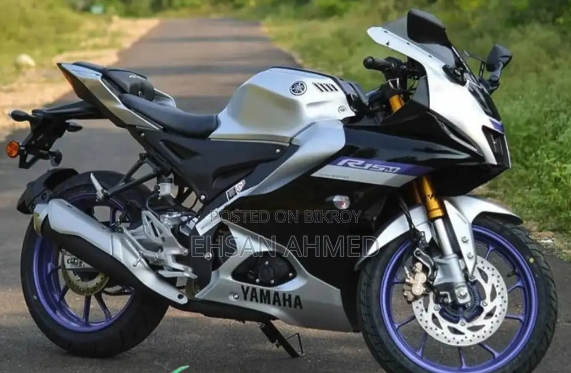 Yamaha R1 2023 Silver